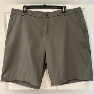Lululemon Commission Shorts Men’s 38 Gray Olive Stretch Zip Pocket NWOT